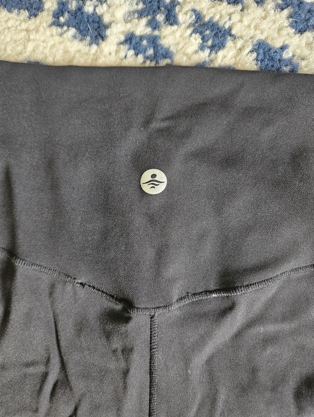 HALARA Patitoff Pet Hair Resistant Crossover Pocket Casual Leggings - Picture 9 of 14